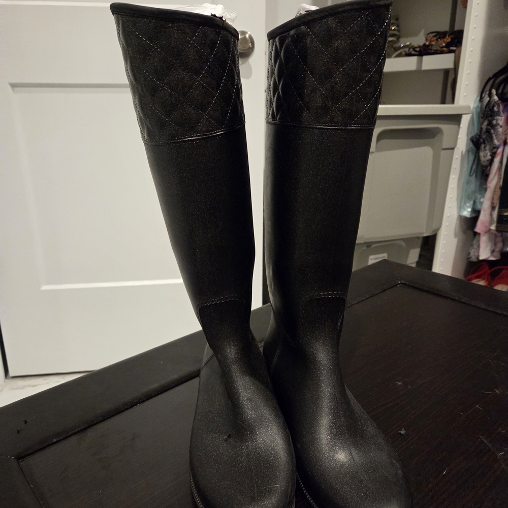Elegant Black Women's Boots